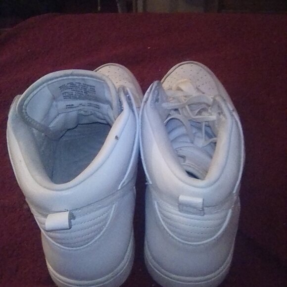 Nike Zoom White Hightops - Picture 5 of 7